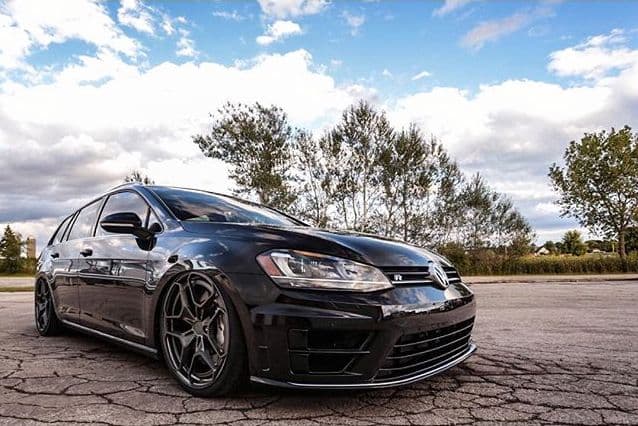 11887272 415559305307843 406954968